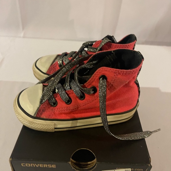 Converse CT Party Hi Starflower Toddler Kids Pink/Black Size 7M Chuck Taylor - Picture 6 of 6
